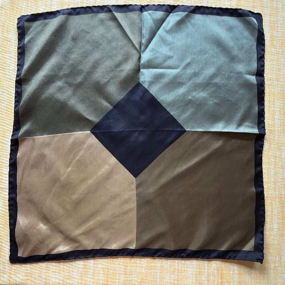 Ashear Silk Hand rolled Scarf Colorblok Square Geometric